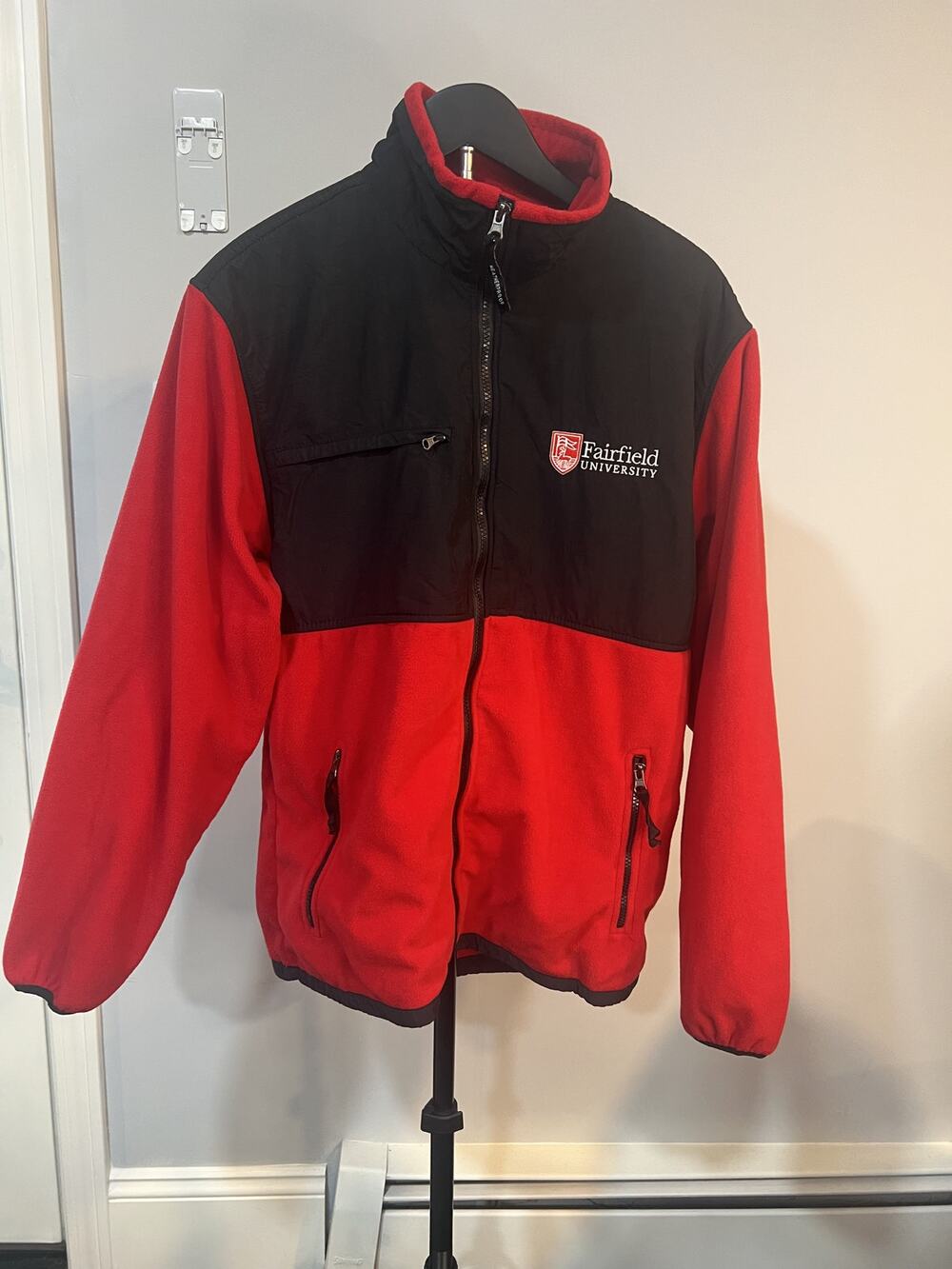 Fairfield University Weatherproof Fleece Colorblock Jacket Mens M EUC